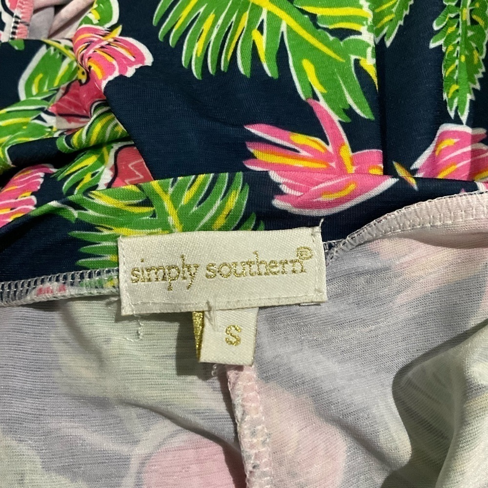 π SALE Simply Southern Floral Print Women's Top - Picture 4 of 4